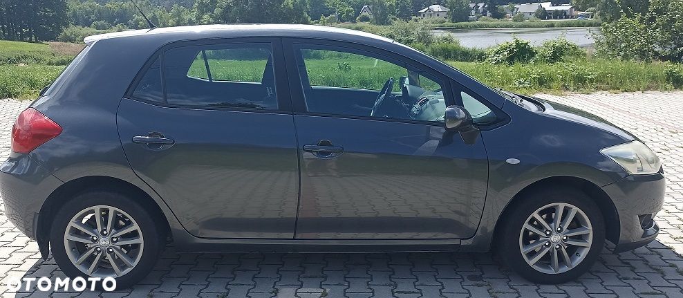 Toyota Auris 1.4 D-4D - 1