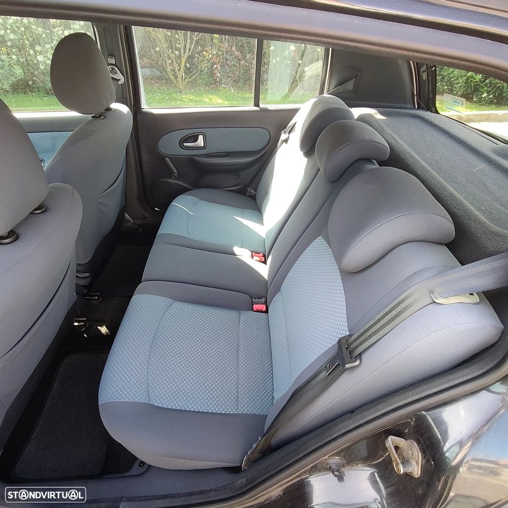 Renault Clio 1.2 16V SE Extreme - 14