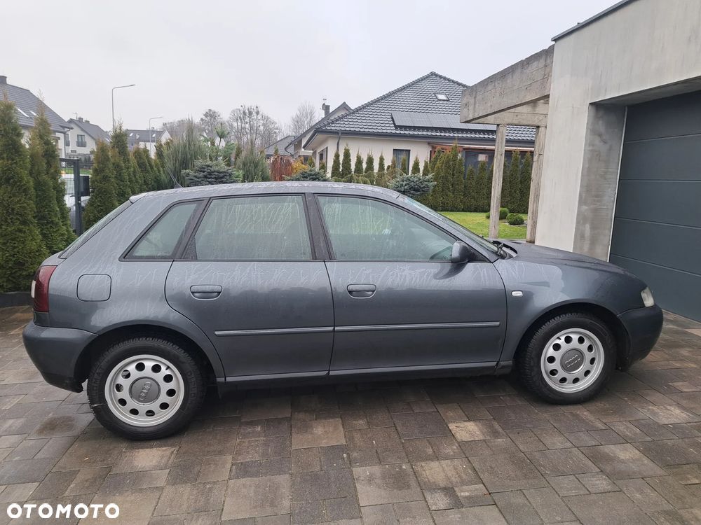 Audi A3 Sportback - 5