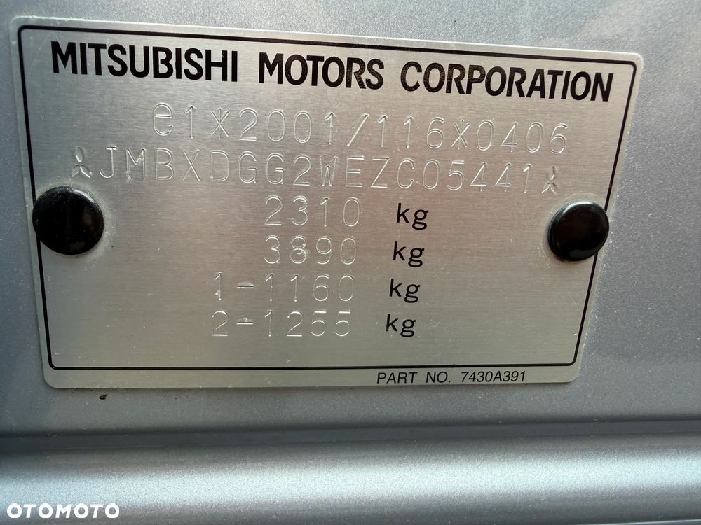 Mitsubishi Outlander 2.0 4WD Plus - 40