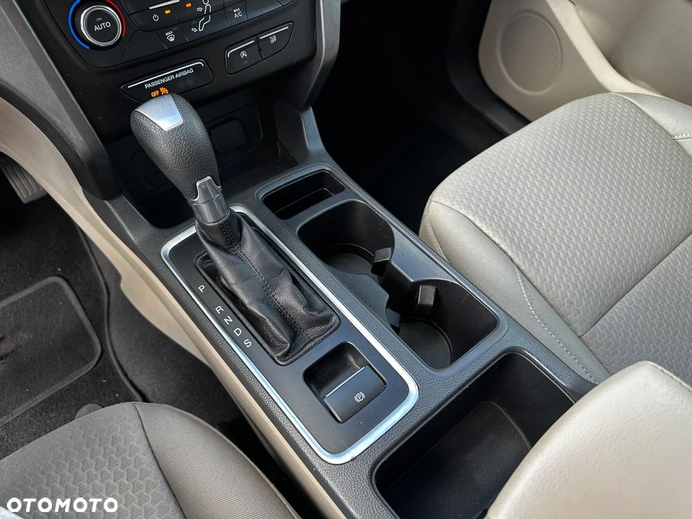 Ford Escape 2.0 EcoBoost AWD Titanium - 18