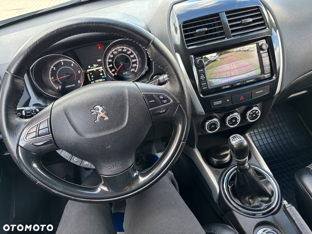 Peugeot 4008 - 8