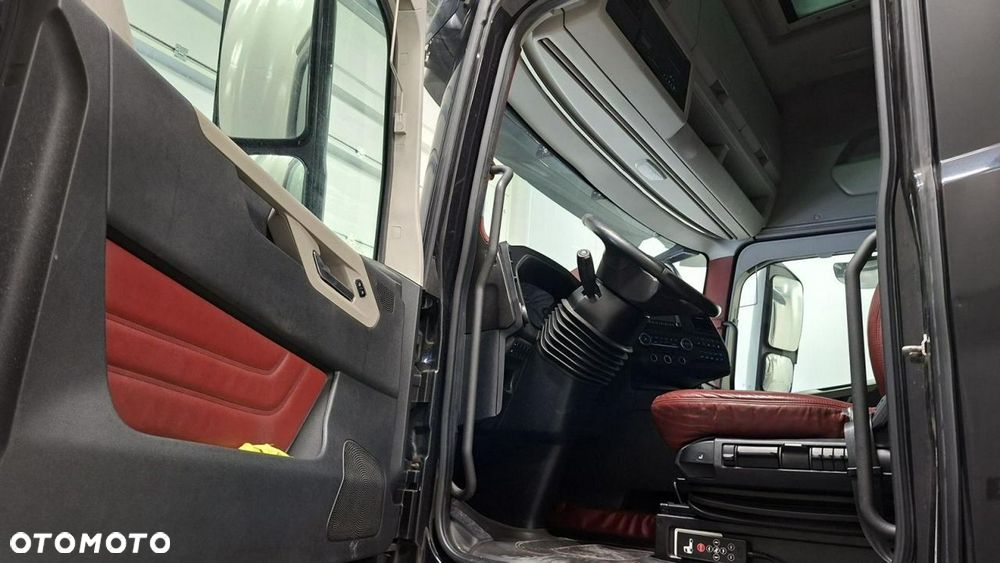 Ford F-MAX - 7