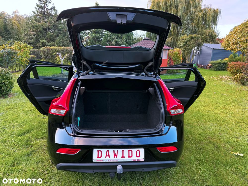 Volvo V40 D2 Drive-E Momentum - 4