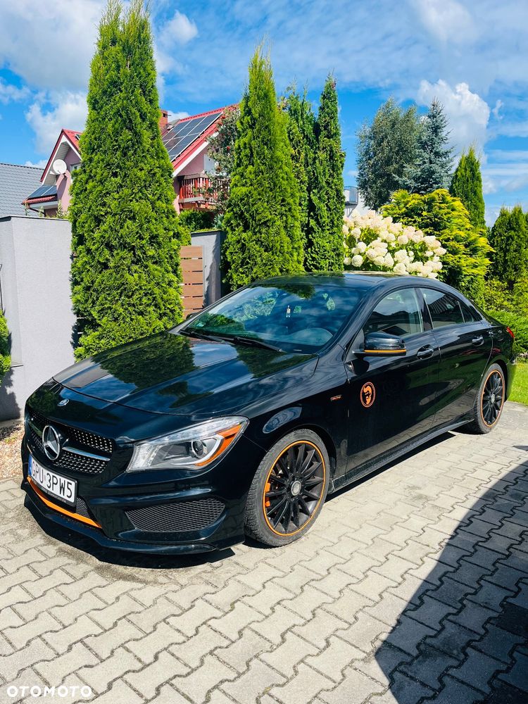 Mercedes-Benz CLA 250 7G-DCT AMG Line - 12