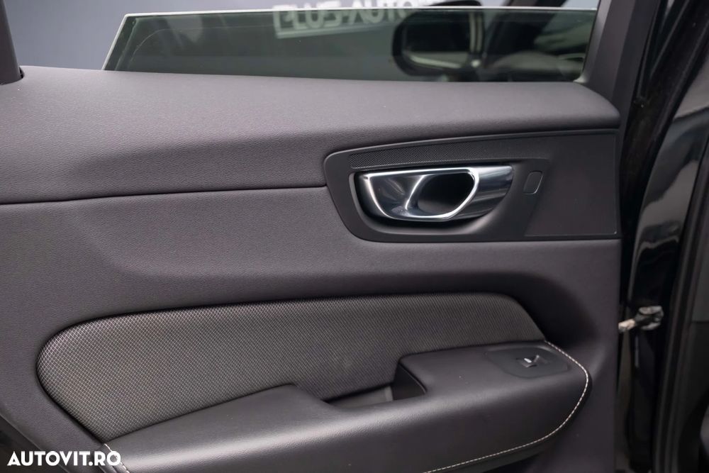 Volvo XC 60 Recharge T8 Twin Engine eAWD Polestar Engineered - 28