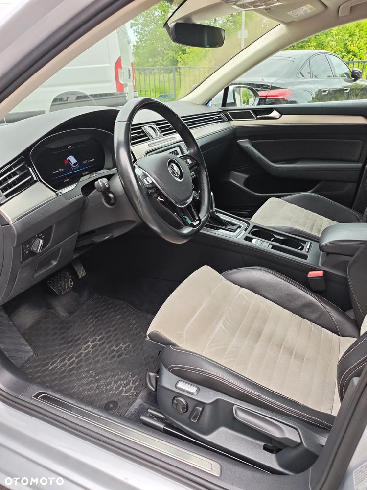 Volkswagen Passat 2.0 TDI BMT Highline DSG - 12