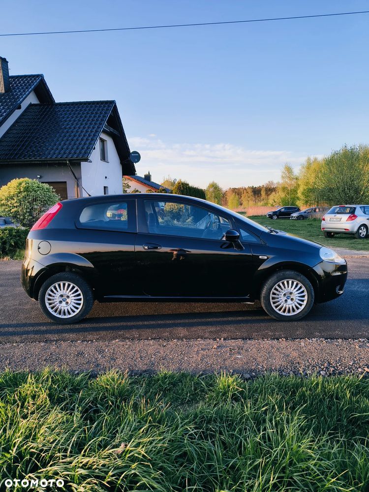 Fiat Grande Punto - 12