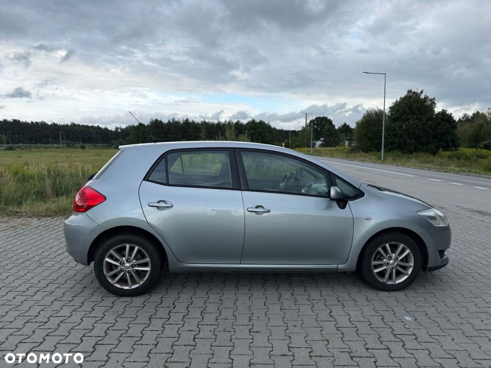 Toyota Auris 1.6 VVT-i Luna - 6