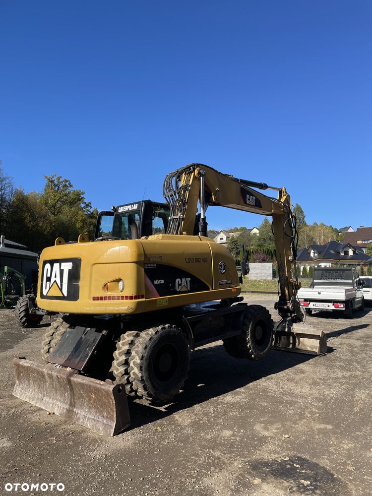Caterpillar M313D - 4