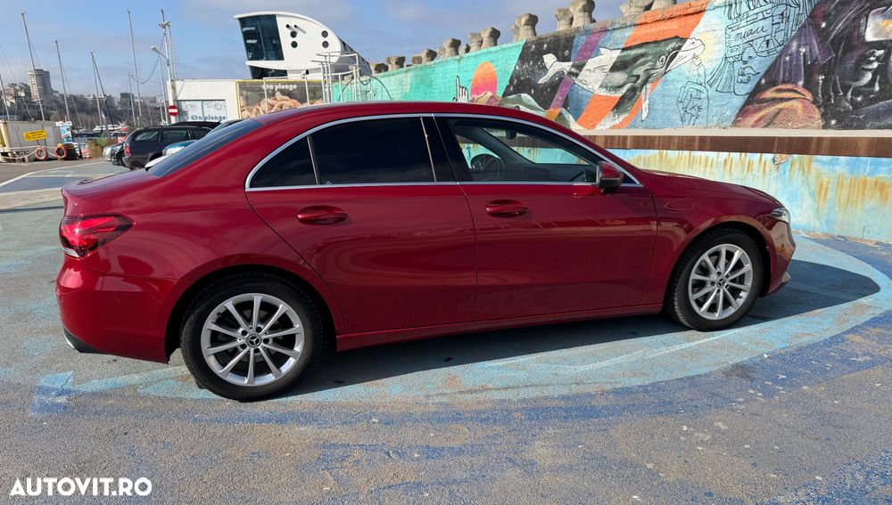 Mercedes-Benz A 180 d Sedan 8G-DCT - 2