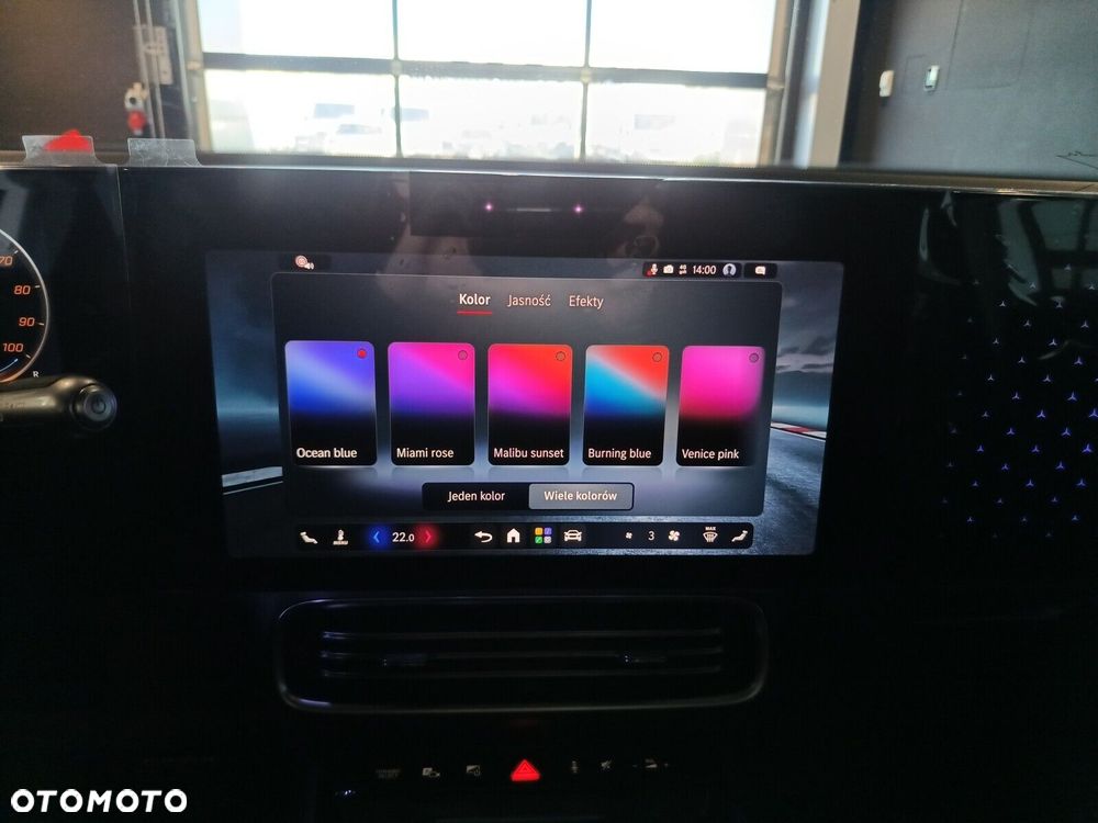 Mercedes-Benz GLB - 26