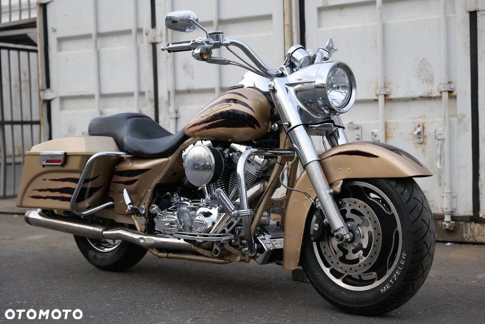 Harley-Davidson Touring Road King - 2
