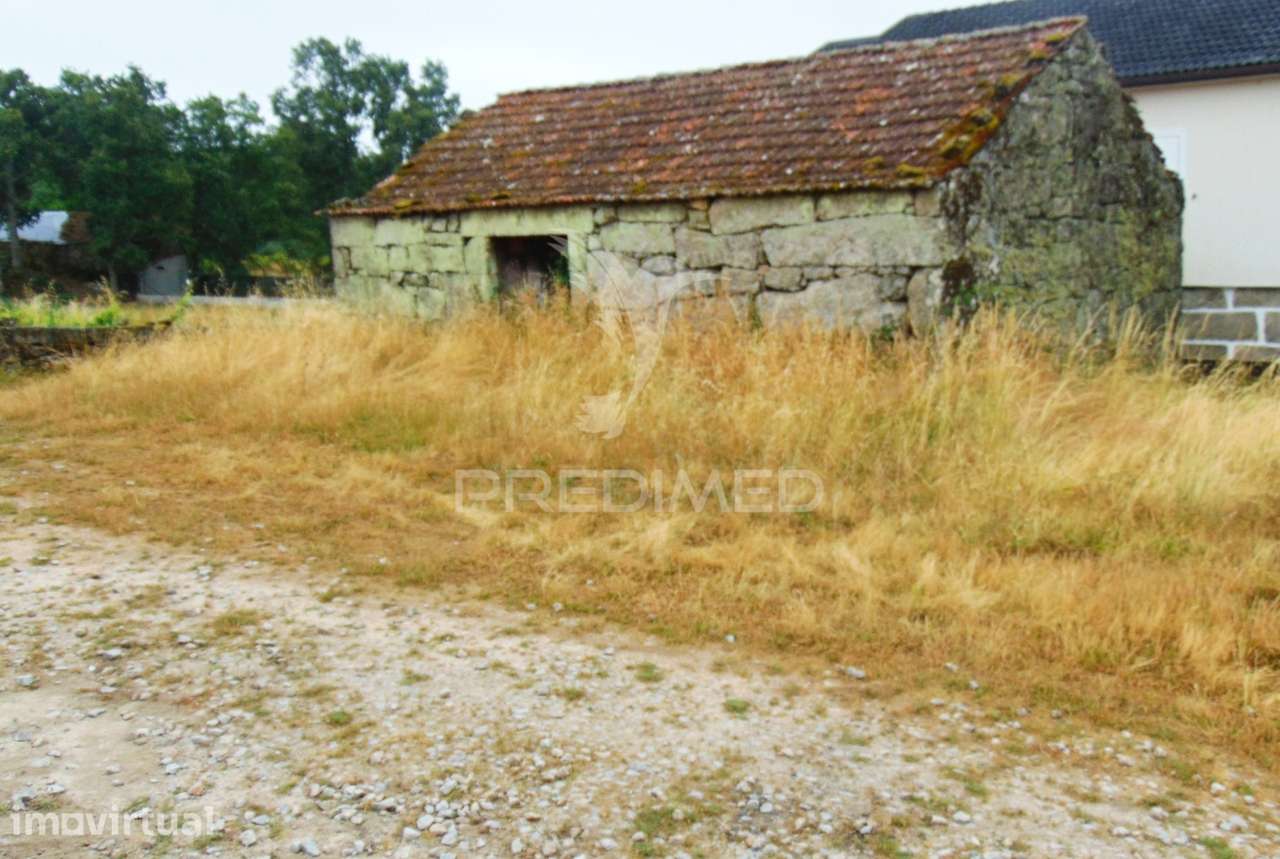 terreno com 2 casas em pedra e espigueiro - Grande imagem: 4/21