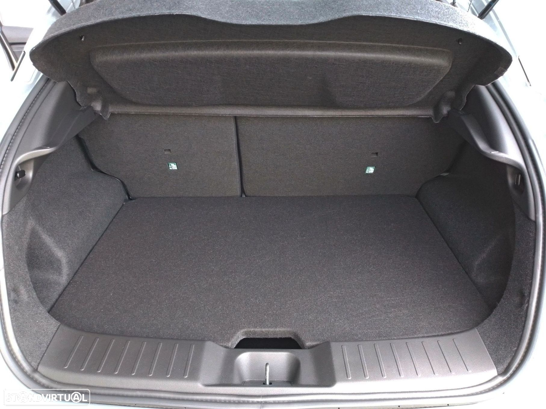 Nissan Juke 1.0 DIG-T N-Connecta - 24