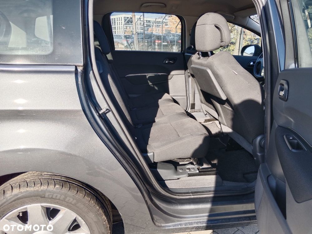 Peugeot 5008 1.6 Access - 11