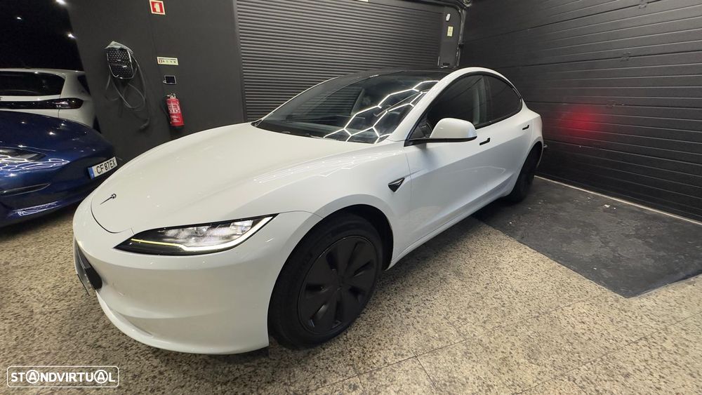 Tesla Model 3 Standard RWD - 1
