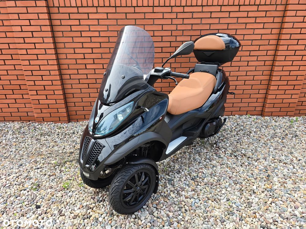 Piaggio MP-3 - 2