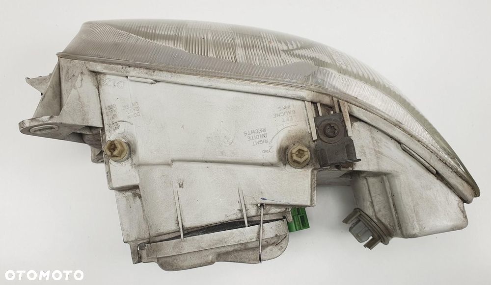 LAMPA PRAWA PRAWY PRZÓD FORD ESCORT MK7 EUROPA - 2