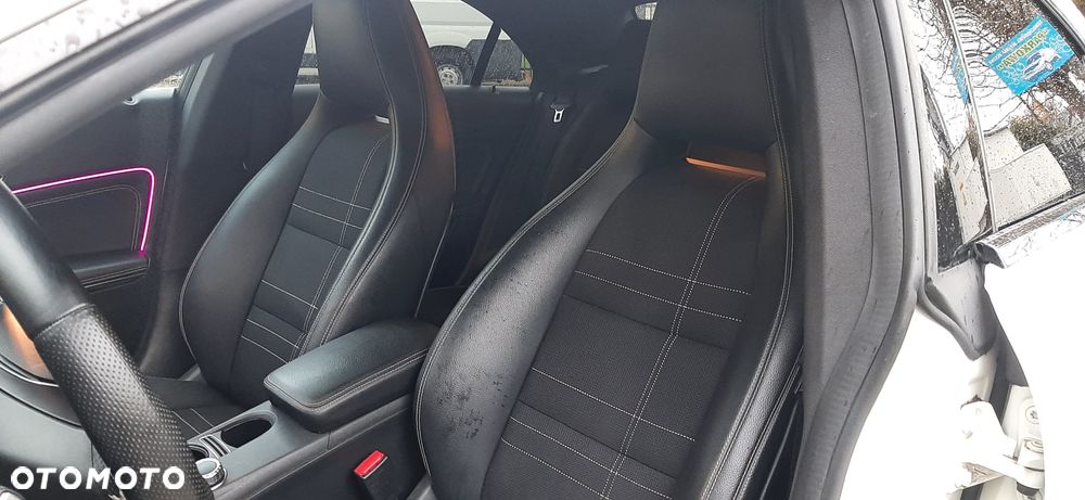 Mercedes-Benz CLA 200 - 14