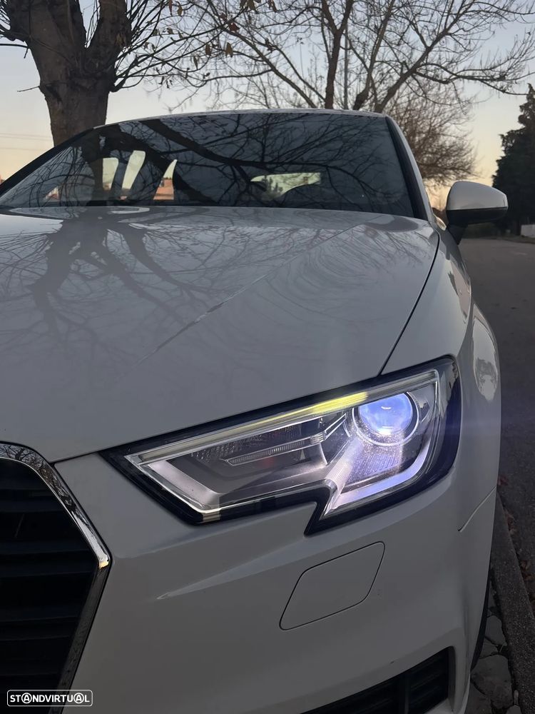 Audi A3 Sportback 1.6 TDI Advance Ultra - 14