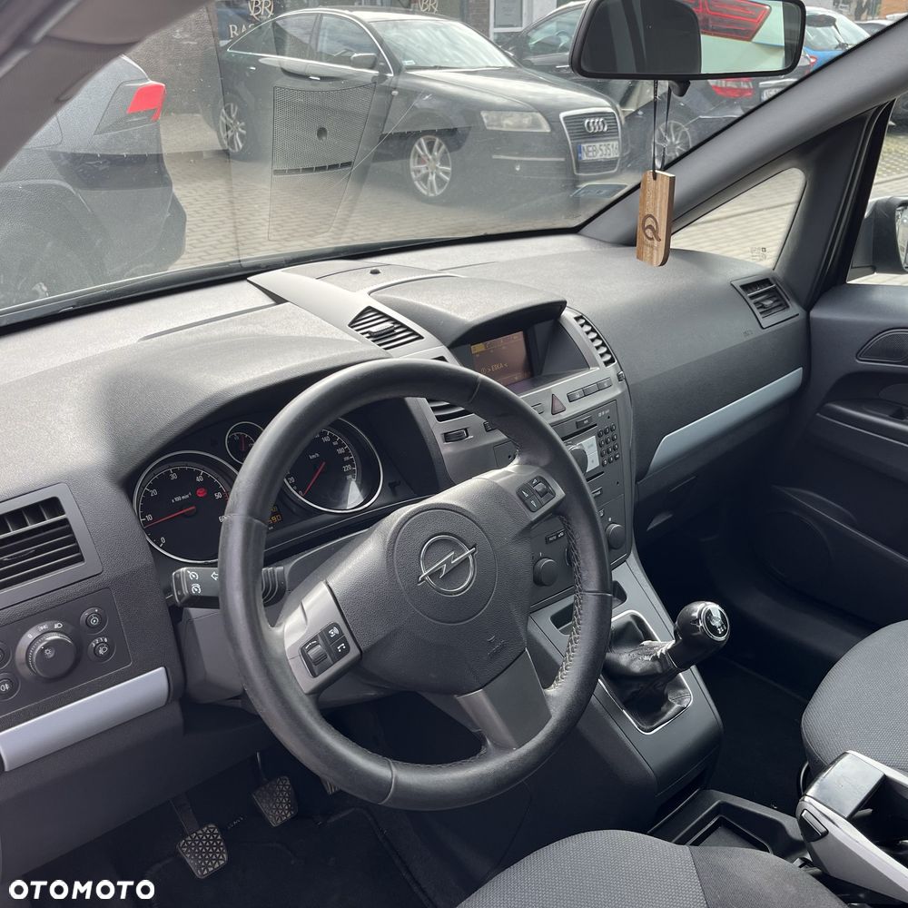 Opel Zafira - 4