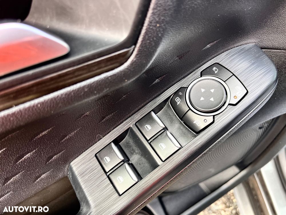 Ford Kuga 2.5 Duratec PHEV VIGNALE - 28