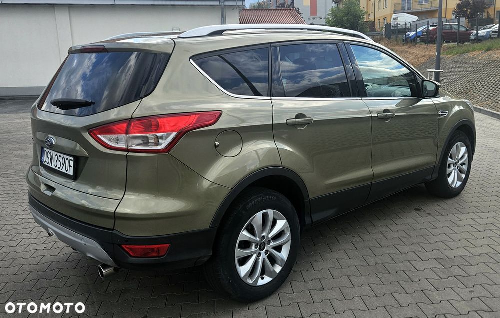 Ford Kuga 2.0 TDCi 4WD Titanium - 4