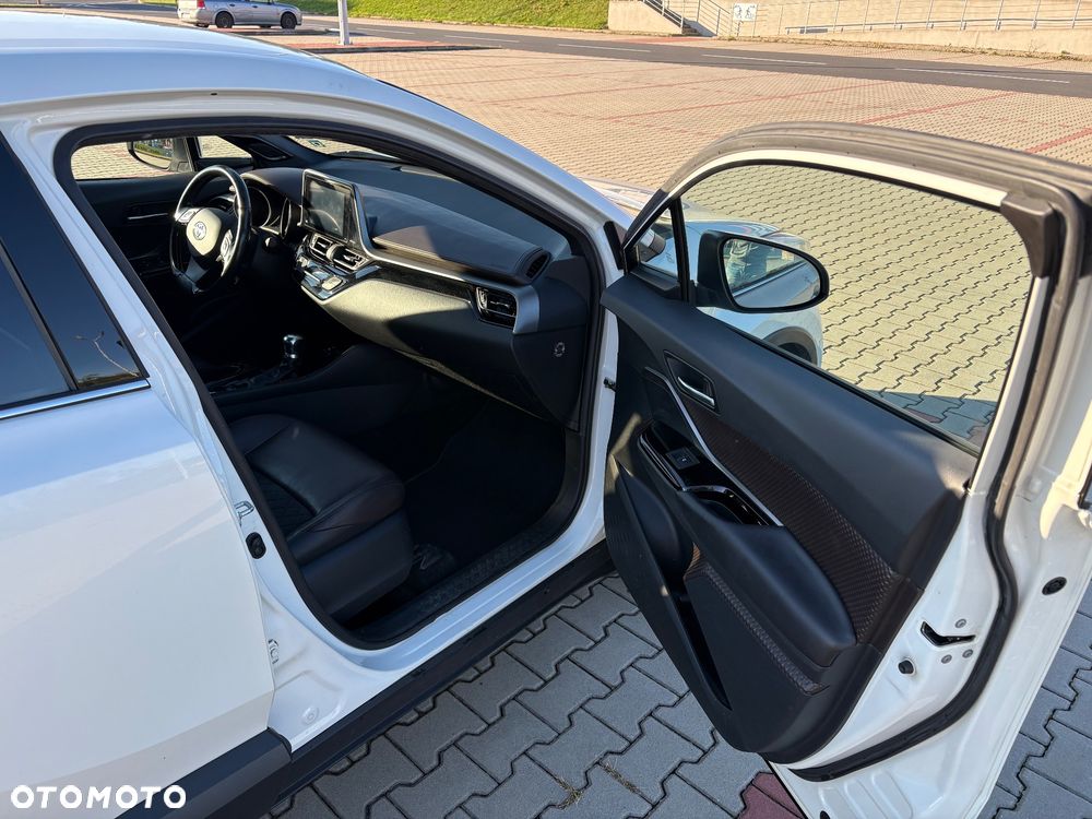 Toyota C-HR - 31
