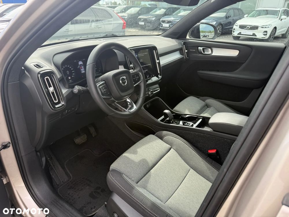 Volvo XC 40 T5 Plug-In Hybrid Plus Dark - 9
