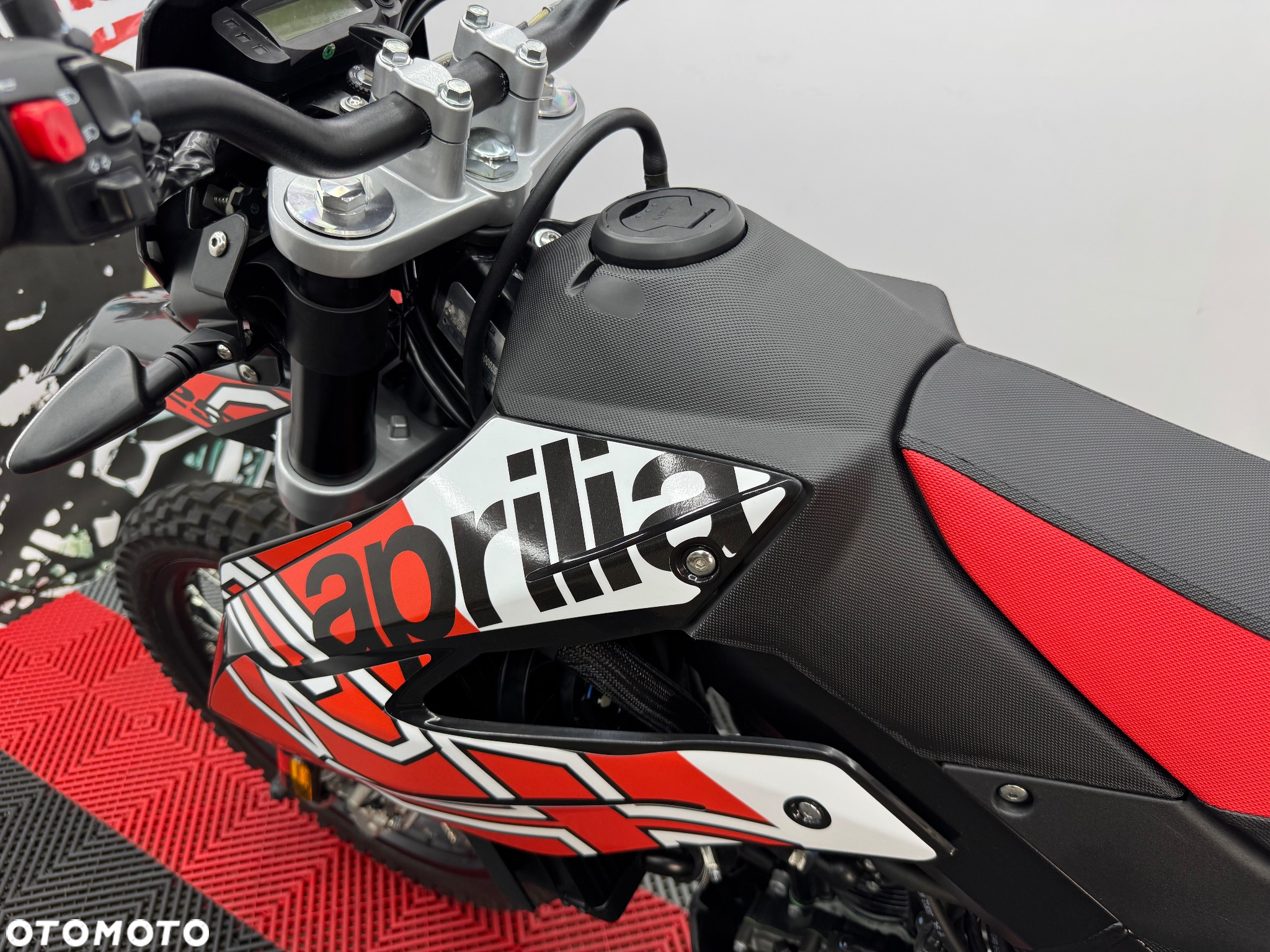Aprilia RX - 18