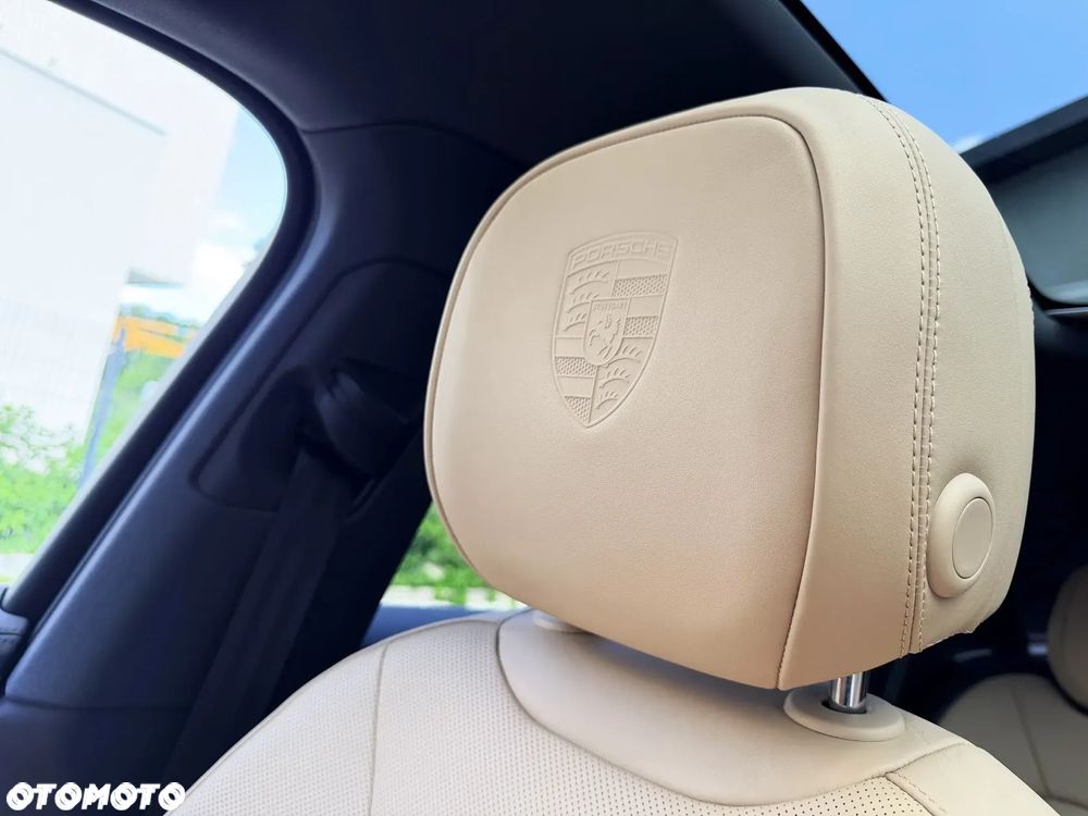 Porsche Cayenne Standard - 14