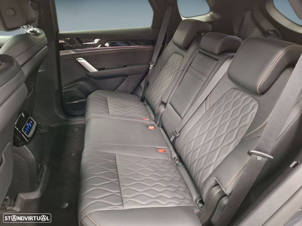 BYD Tang 108.8 kWh AWD Flagship - 11