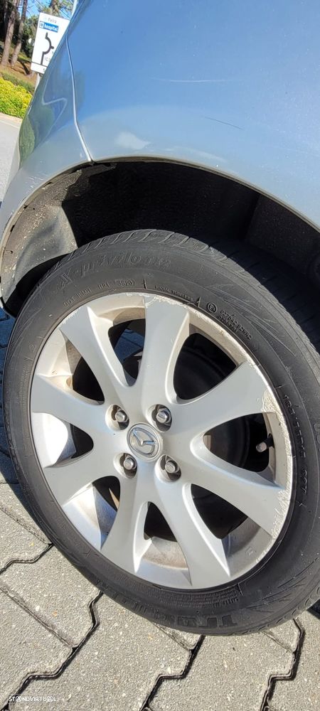 Mazda 2 2009 photo 4
