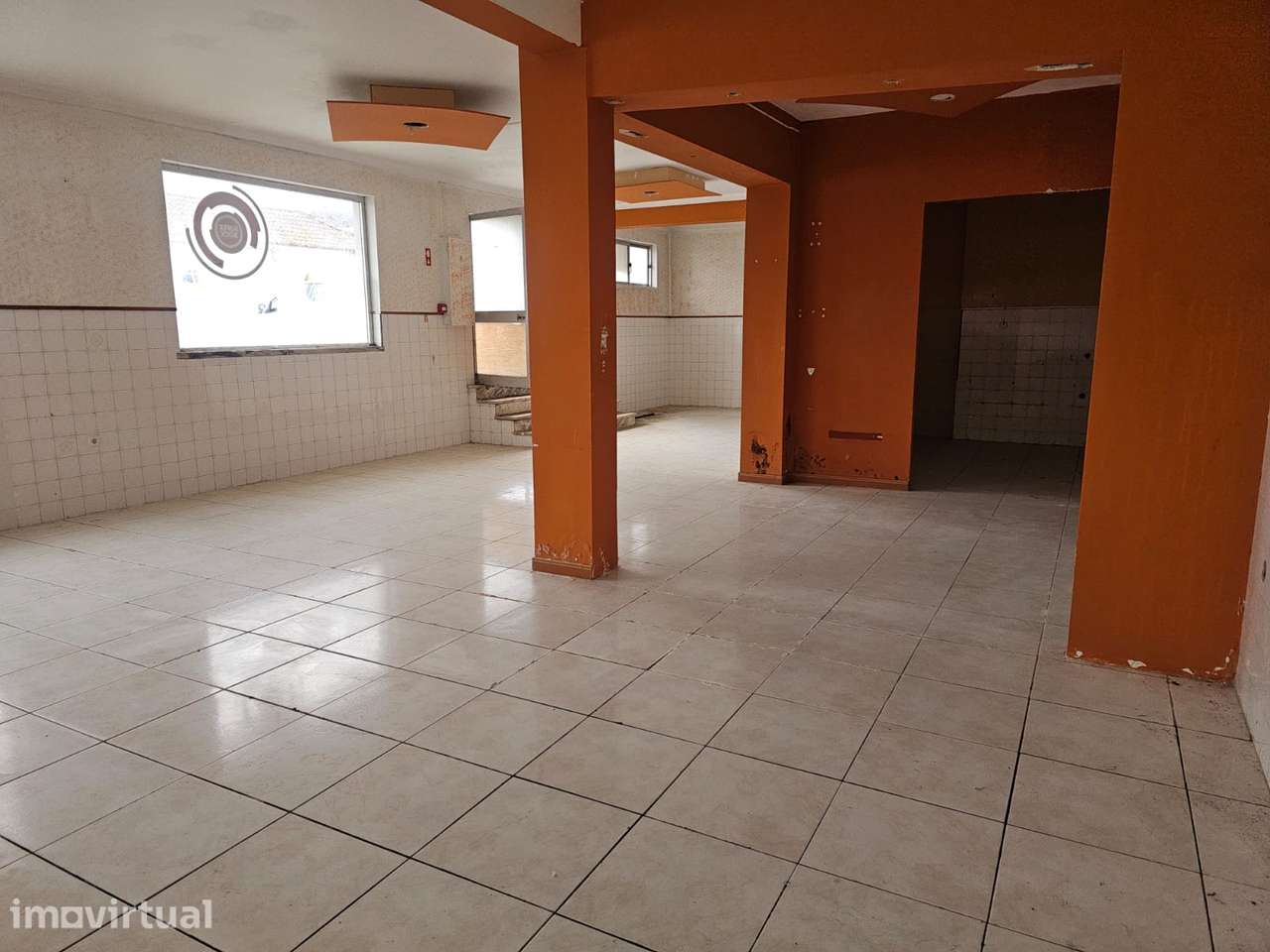 Entroncamento VENDE Loja 104m2 c/ extração de fumos - Grande imagem: 4/9