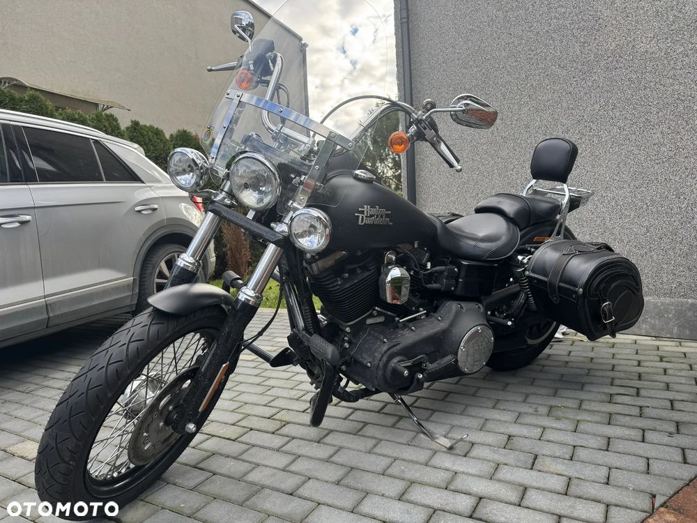 Harley-Davidson Dyna Street Bob - 1