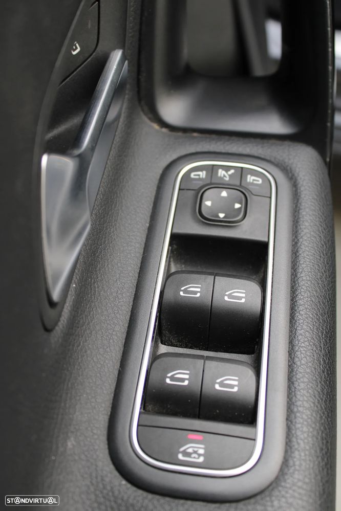 Mercedes-Benz A 200 Progressive - 34