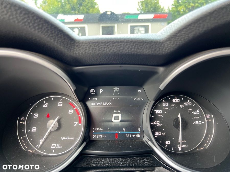 Alfa Romeo Stelvio 2.0 Turbo 16V AT8-Q4 Veloce - 21