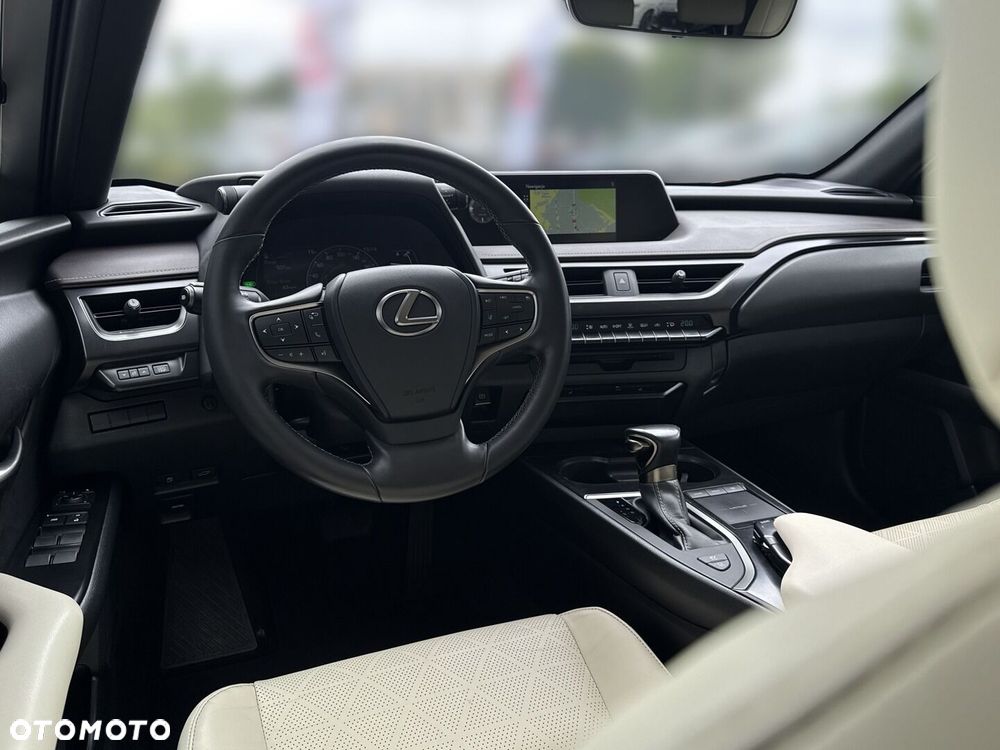 Lexus UX - 20