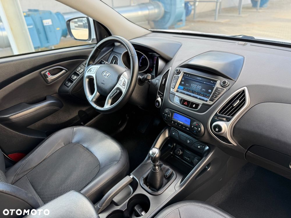 Hyundai ix35 1.7 CRDi 2WD UEFA EURO 2012 Edition - 21