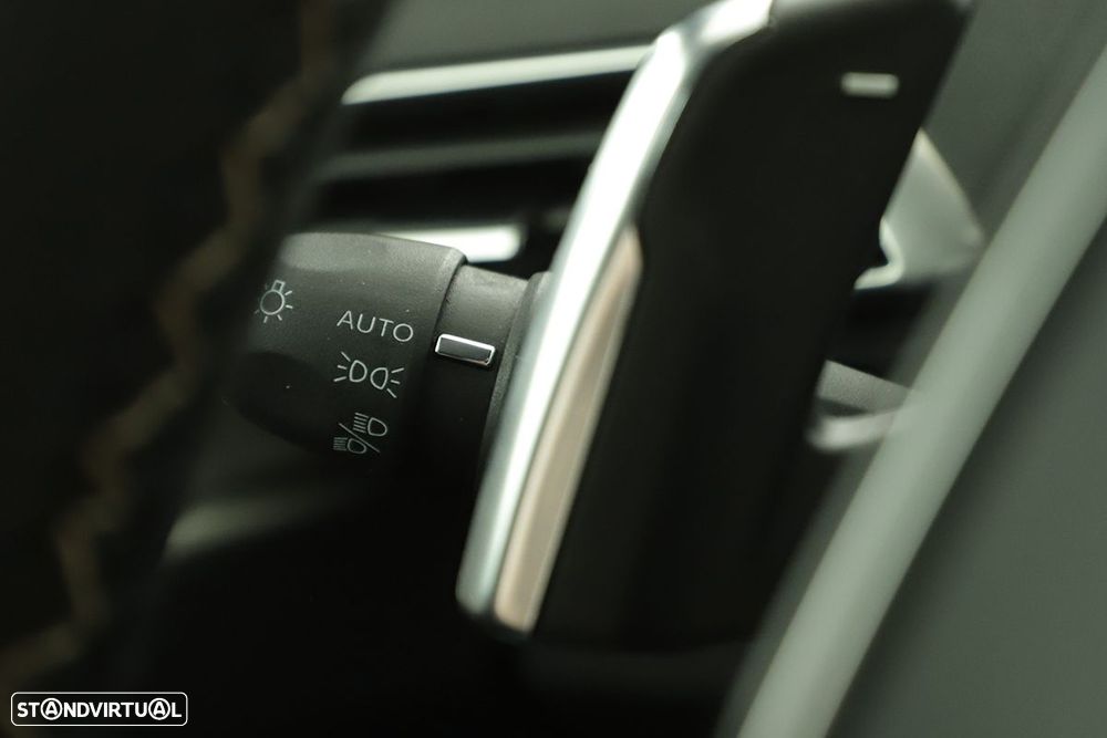 Peugeot 3008 1.2 PureTech GT EAT8 - 17