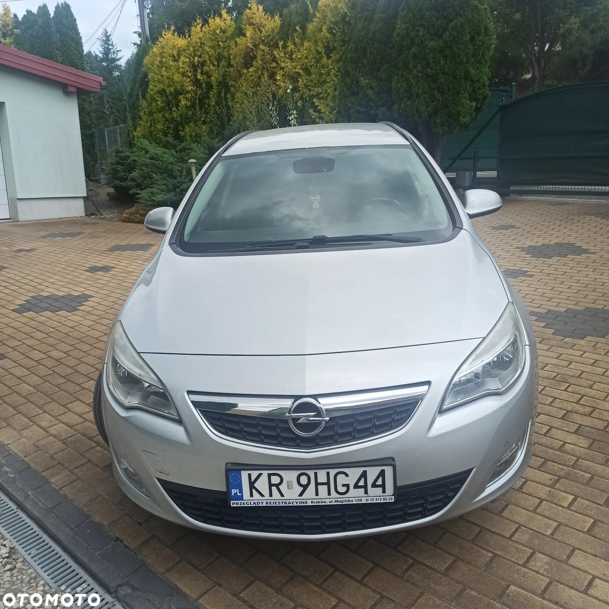 Opel Astra IV 2.0 CDTI Cosmo - 3