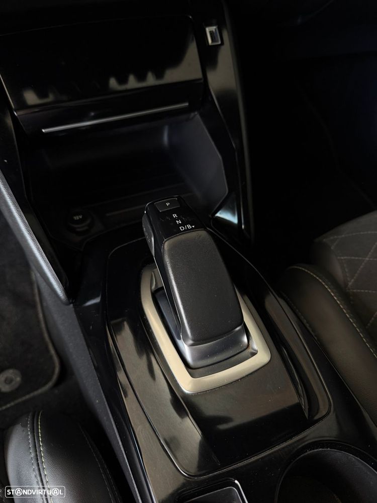 Peugeot e-208 50 kWh GT Pack - 18