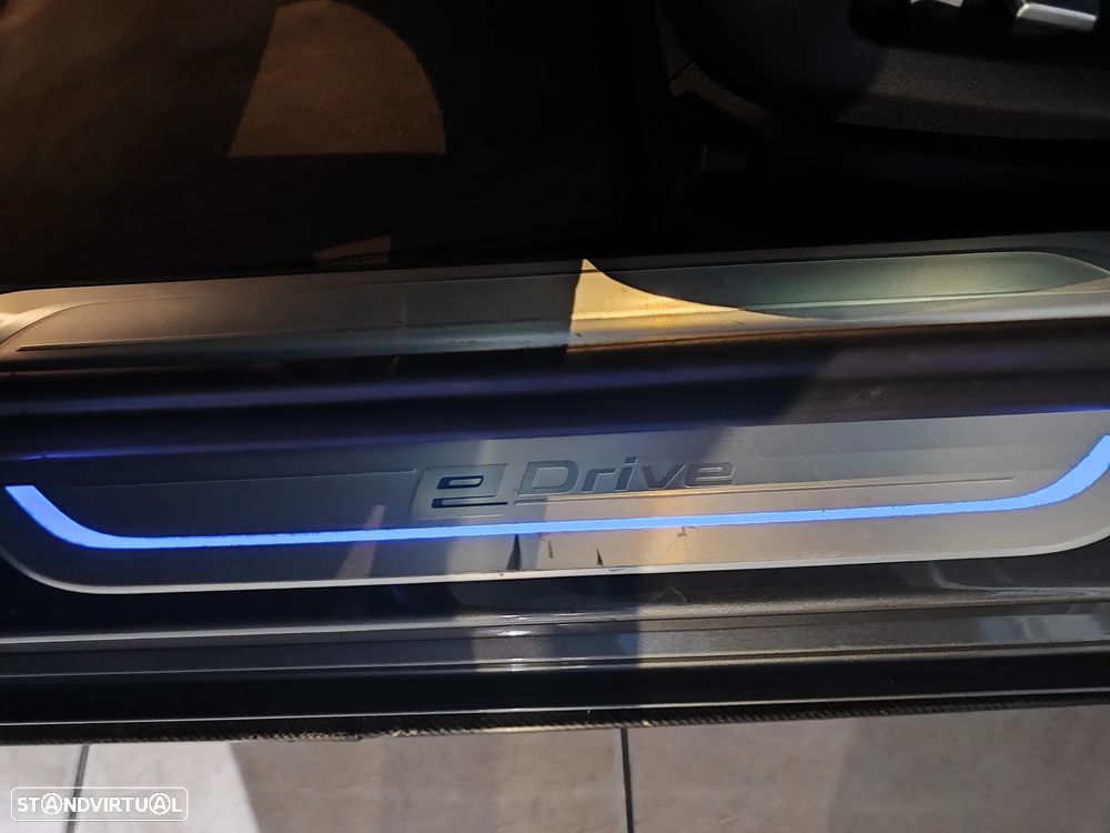 BMW 740 e iPerformance Pack M - 26