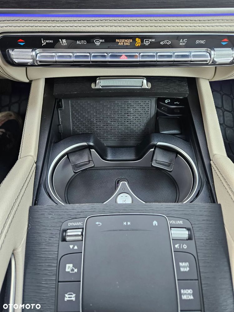 Mercedes-Benz GLE - 27