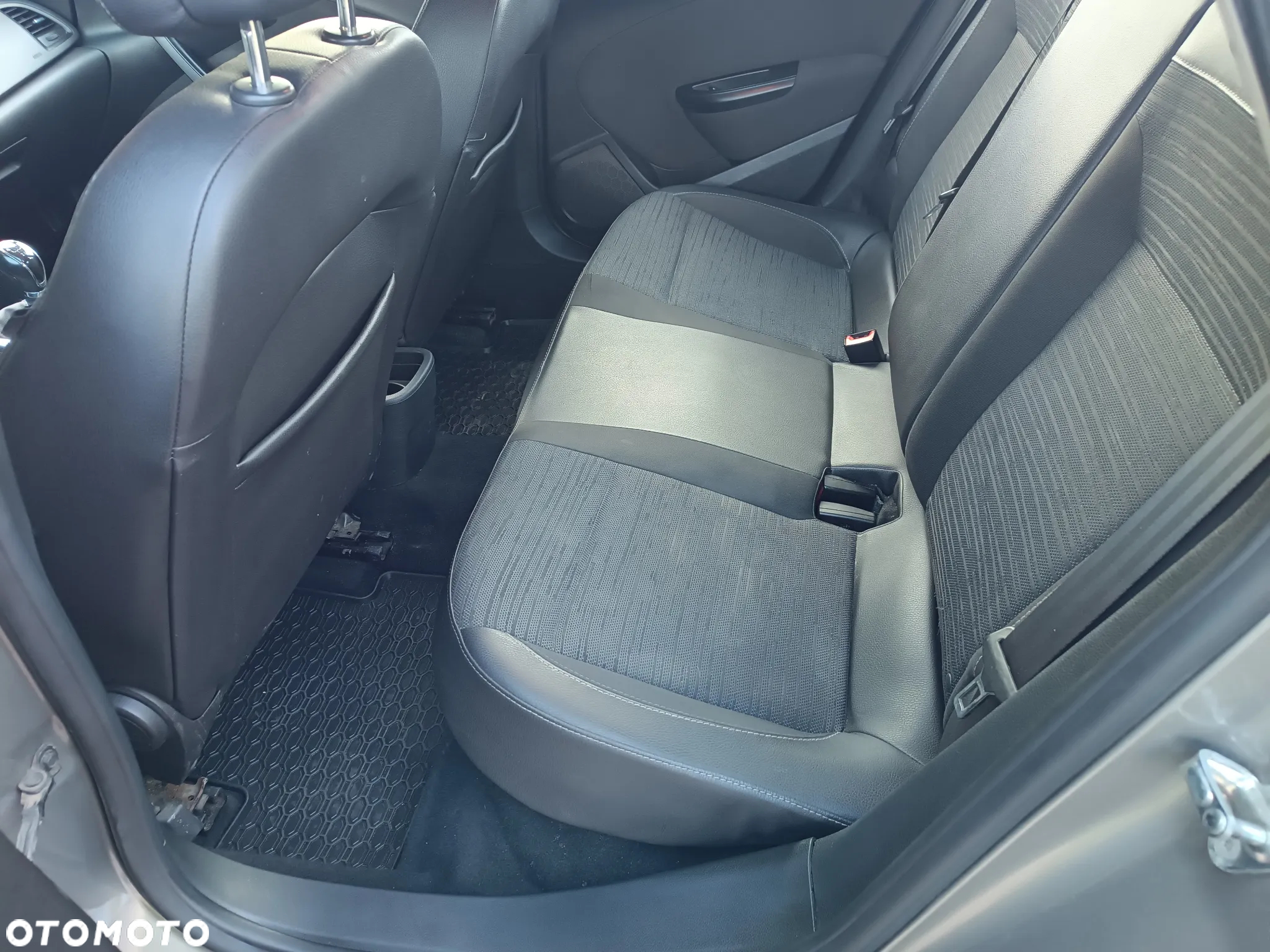 Opel Astra IV 1.4 T Enjoy EU6 - 19