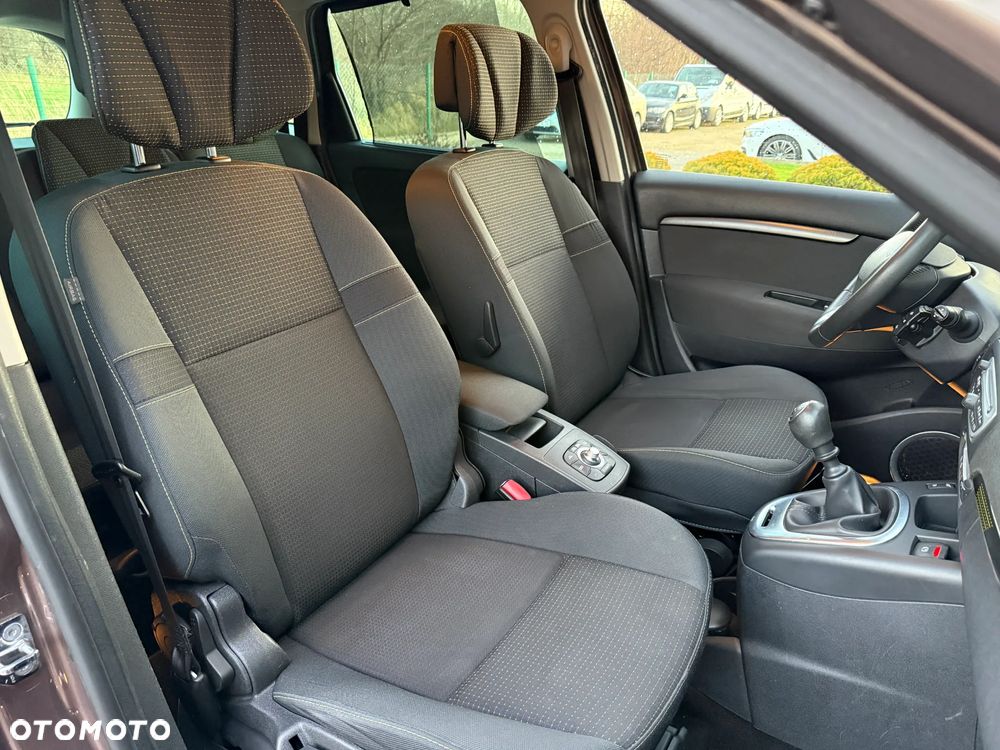 Renault Grand Scenic - 12