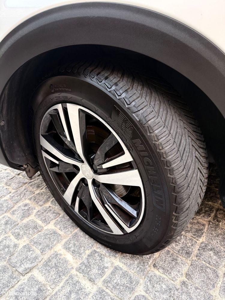 Peugeot 3008 PureTech 130 Stop & Start GPF Allure Pack - 11