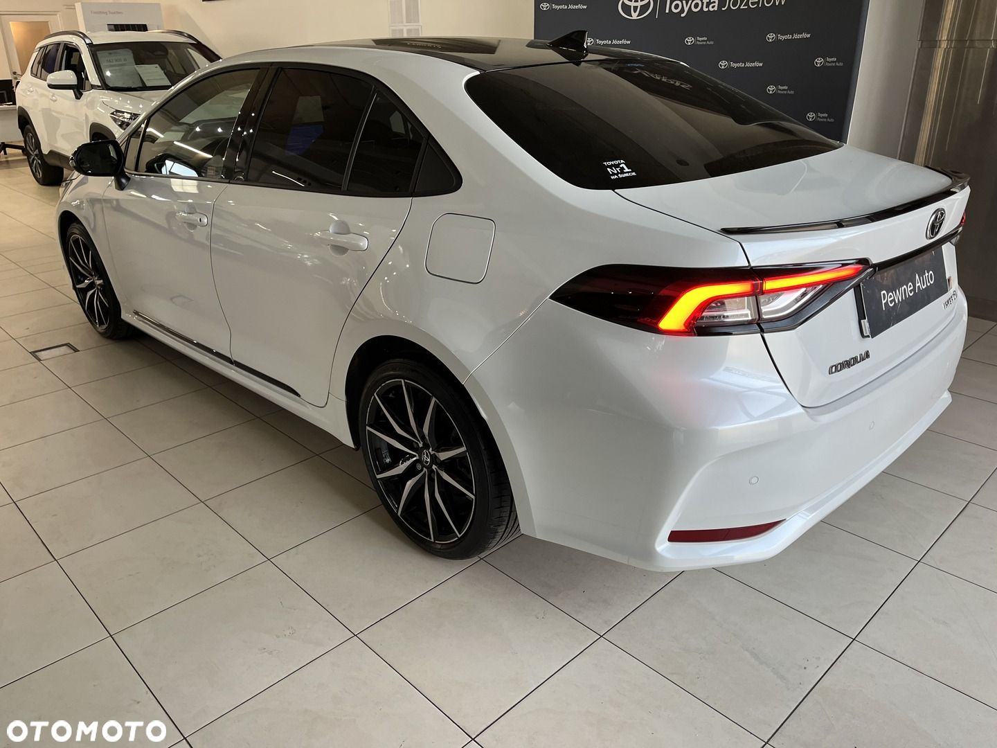 Toyota Corolla - 4