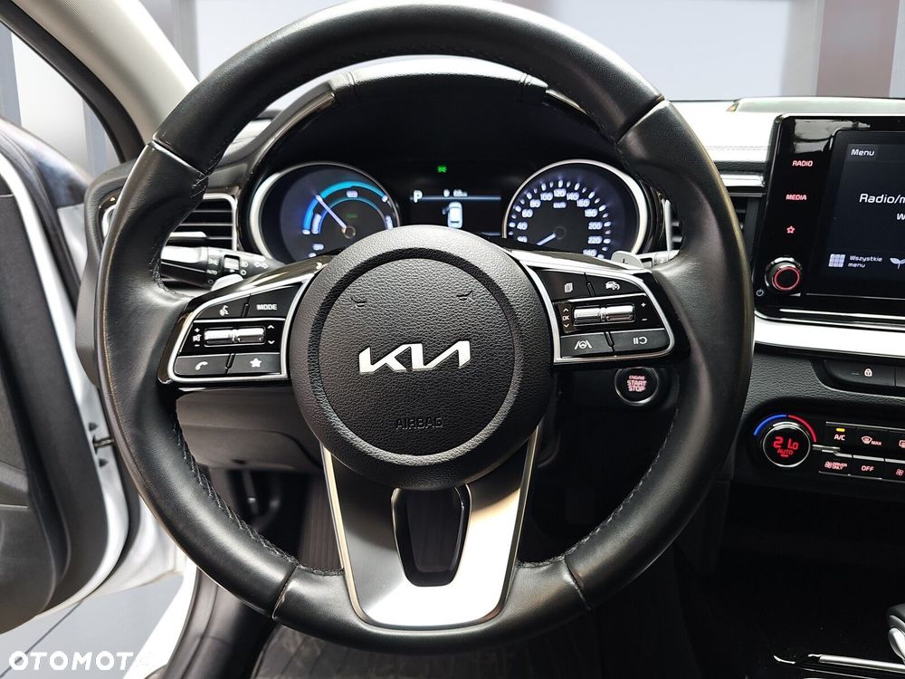 Kia Ceed 1.6 GDI PHEV L DCT - 11